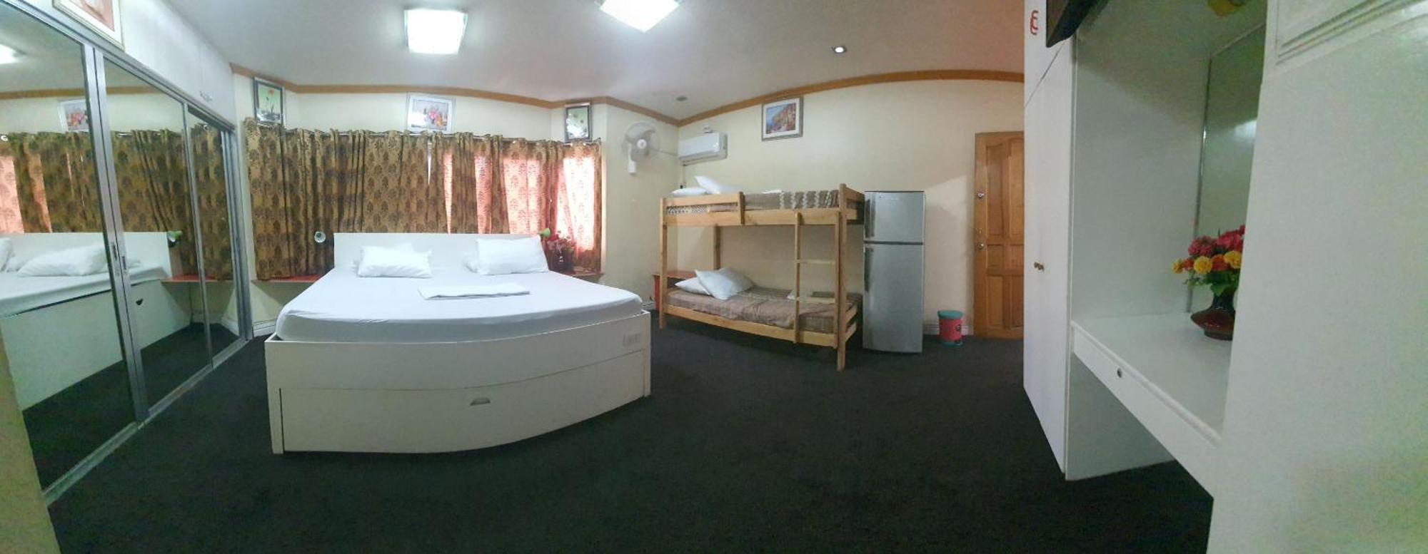 Cool Martin Family Hotel And Resort Bacoor Zewnętrze zdjęcie